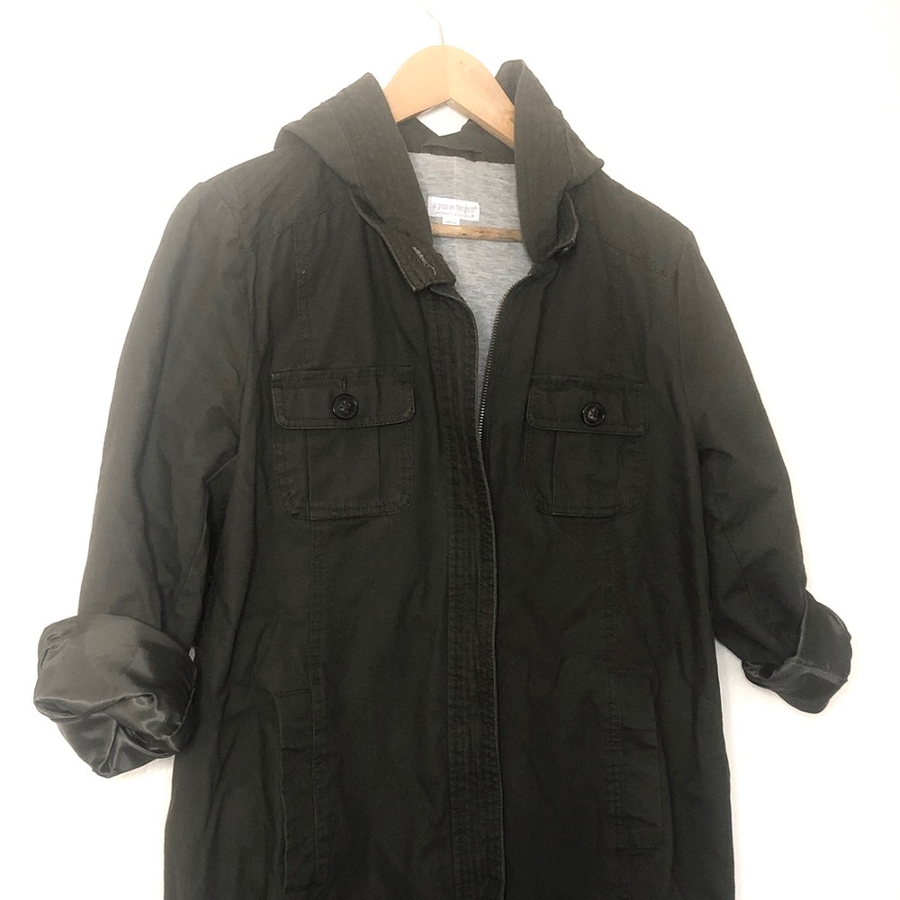 A PEA IN THE POD, Maternity wind breaker / jacket